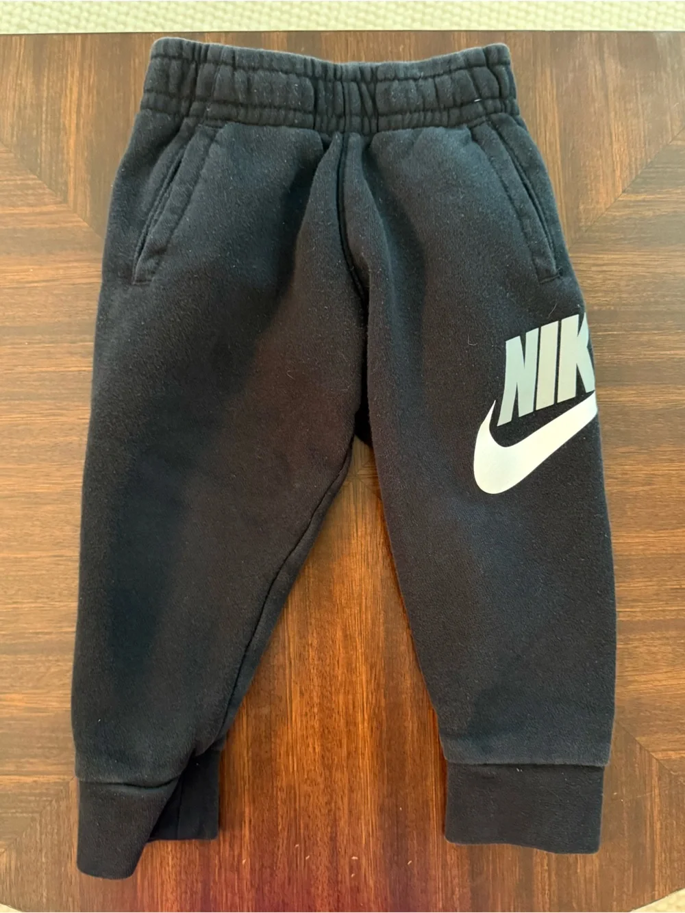 Nike Kid’s Club Logo Joggers